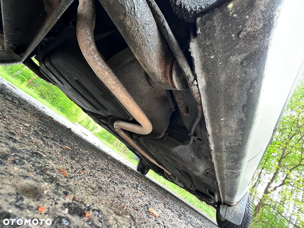 Ford Fiesta 1.3 Ghia - 15