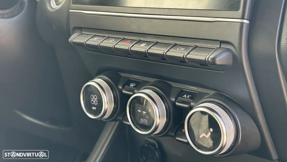 Renault Captur 1.0 TCe Intens - 11