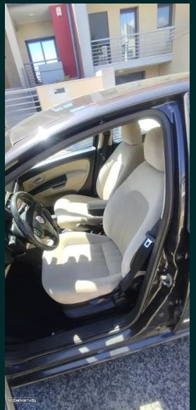 Fiat Linea 1.3 M-Jet Emotion - 4