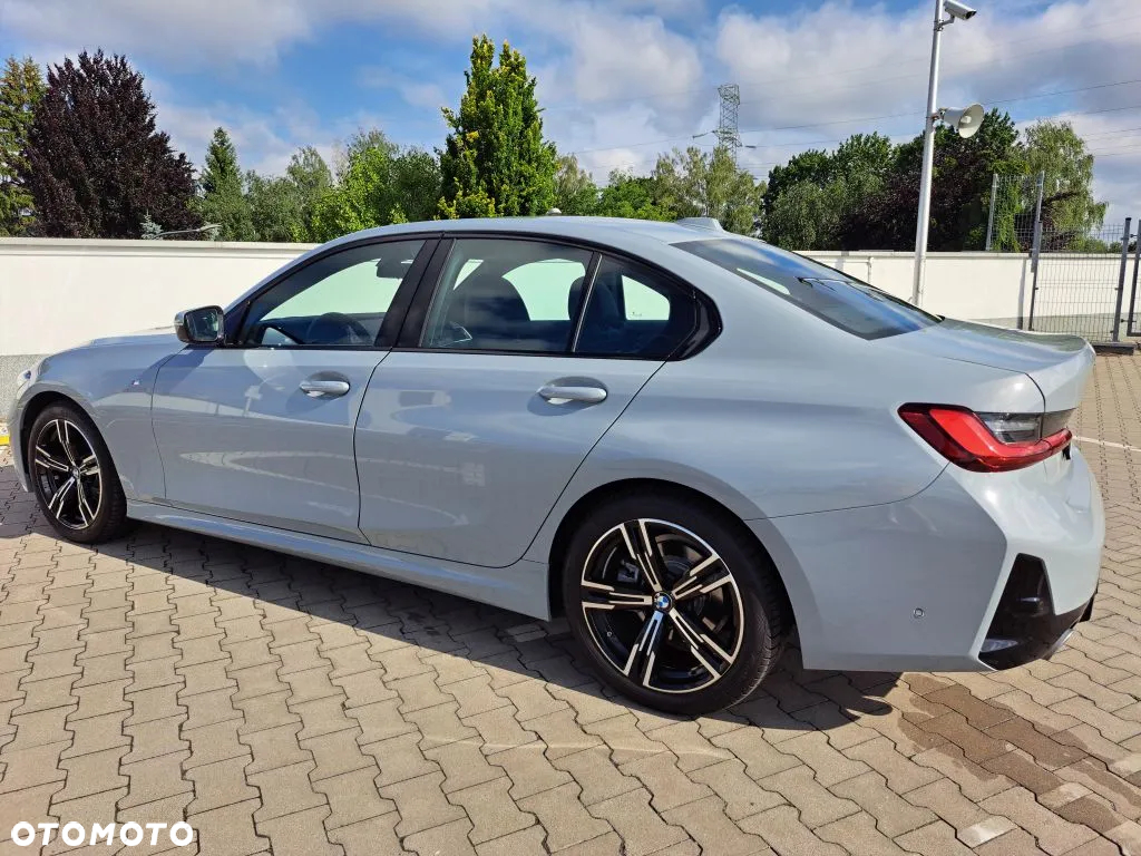 BMW Seria 3 318i M Sport - 16
