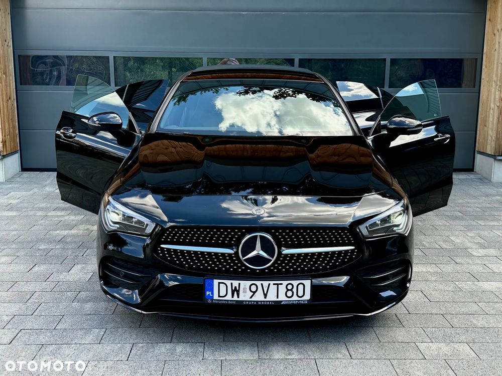 Mercedes-Benz CLA 200 4-Matic Progressive 8G-DCT - 17