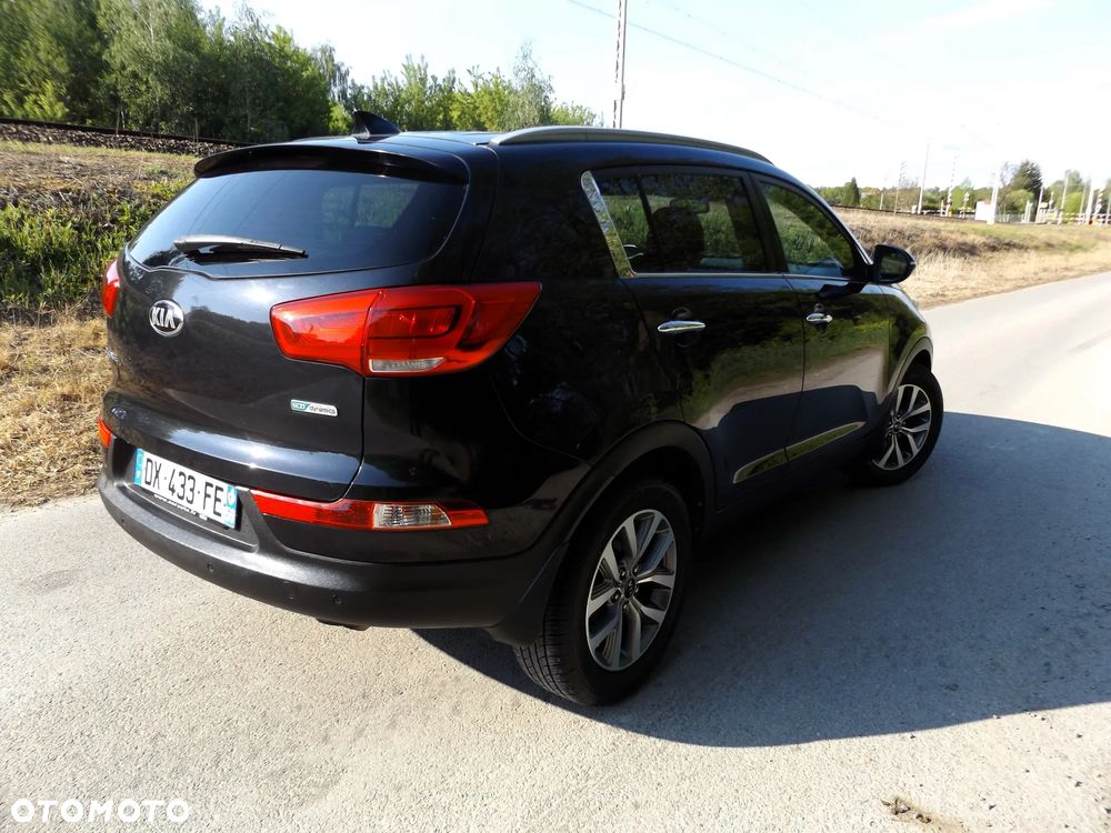 Kia Sportage 1.7 CRDI 2WD ISG Dream-Team Edition - 18