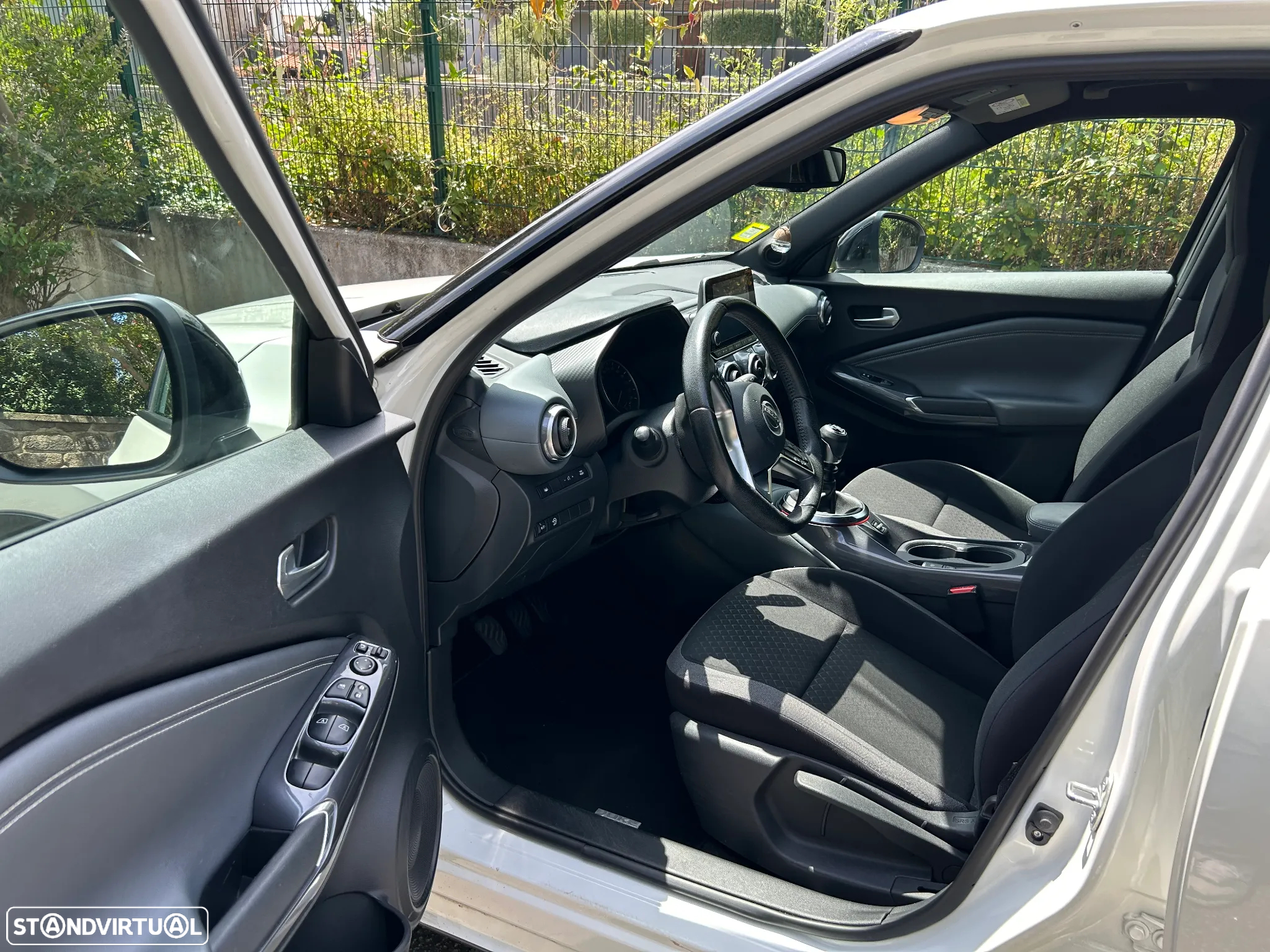 Nissan Juke 1.0 DIG-T N-Connecta - 20