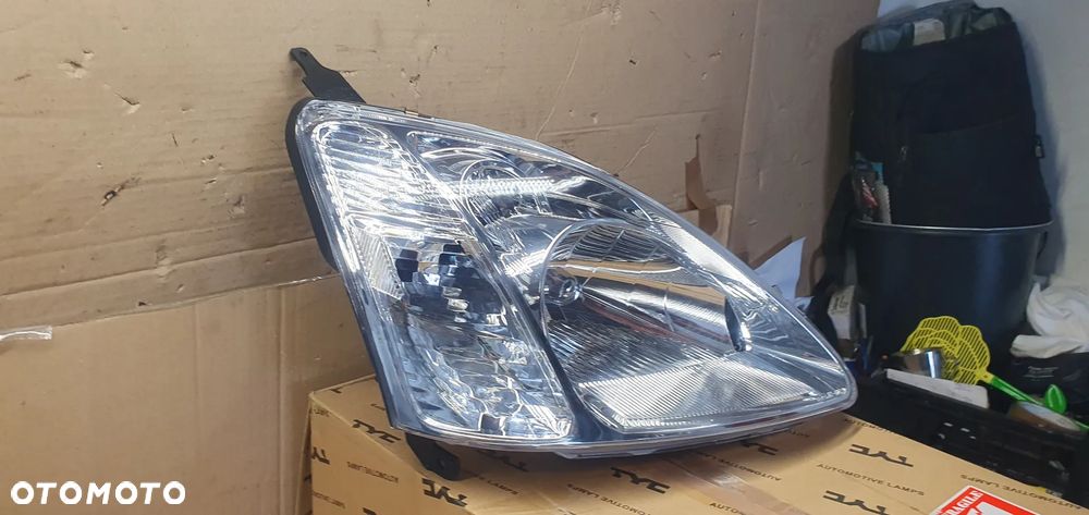 Lampa prawy przód przednia prawa Honda Civic VII Nowa TYC 20-6251-05-2 - 5