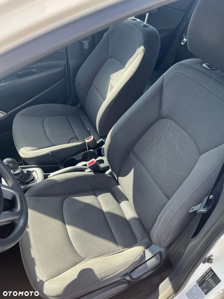 Kia Rio - 6