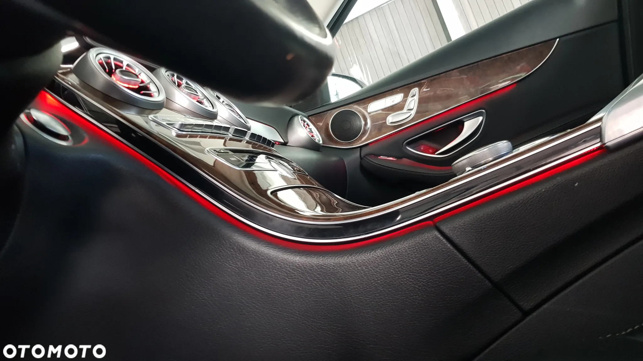 Mercedes-Benz Klasa C 300 7G-TRONIC Avantgarde - 31