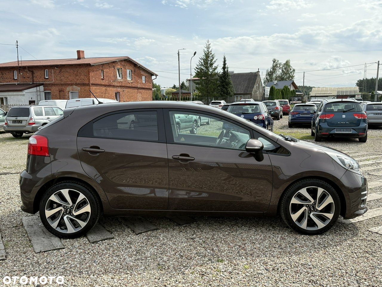 Kia Rio - 16