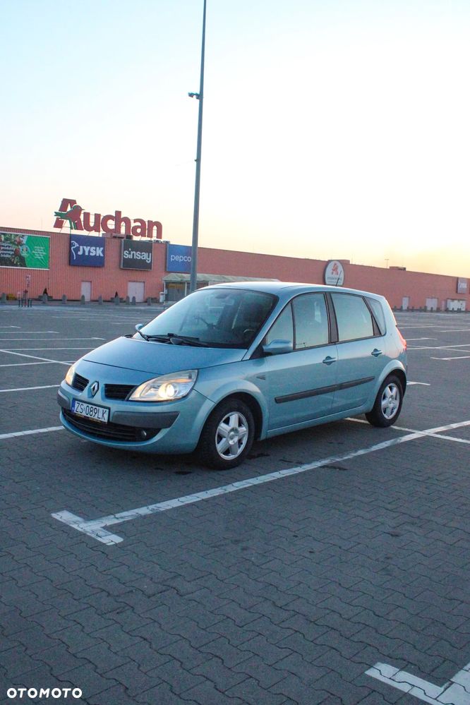 Renault Scenic 1.6 16V Confort Expression - 12