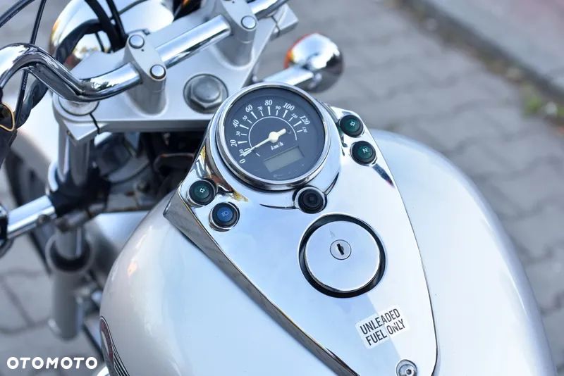 Suzuki Intruder - 30