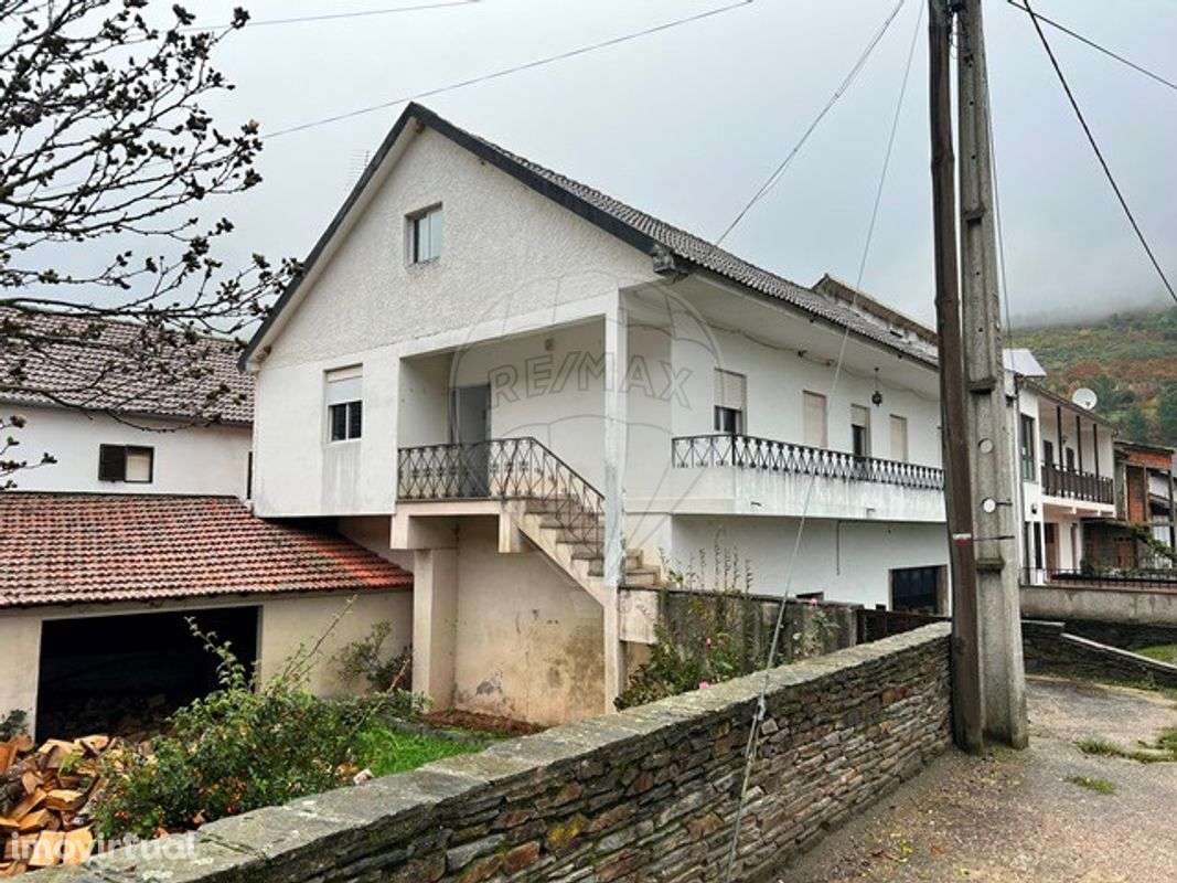 Moradia T4 para venda - Grande imagem: 2/17