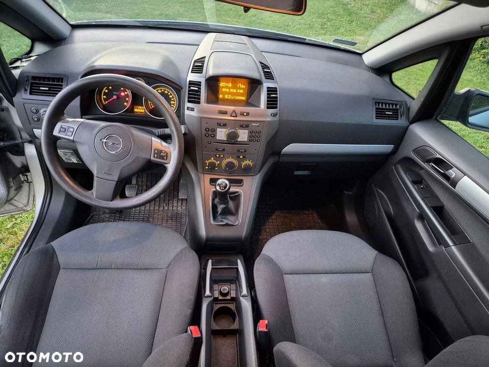 Opel Zafira 1.8 - 13