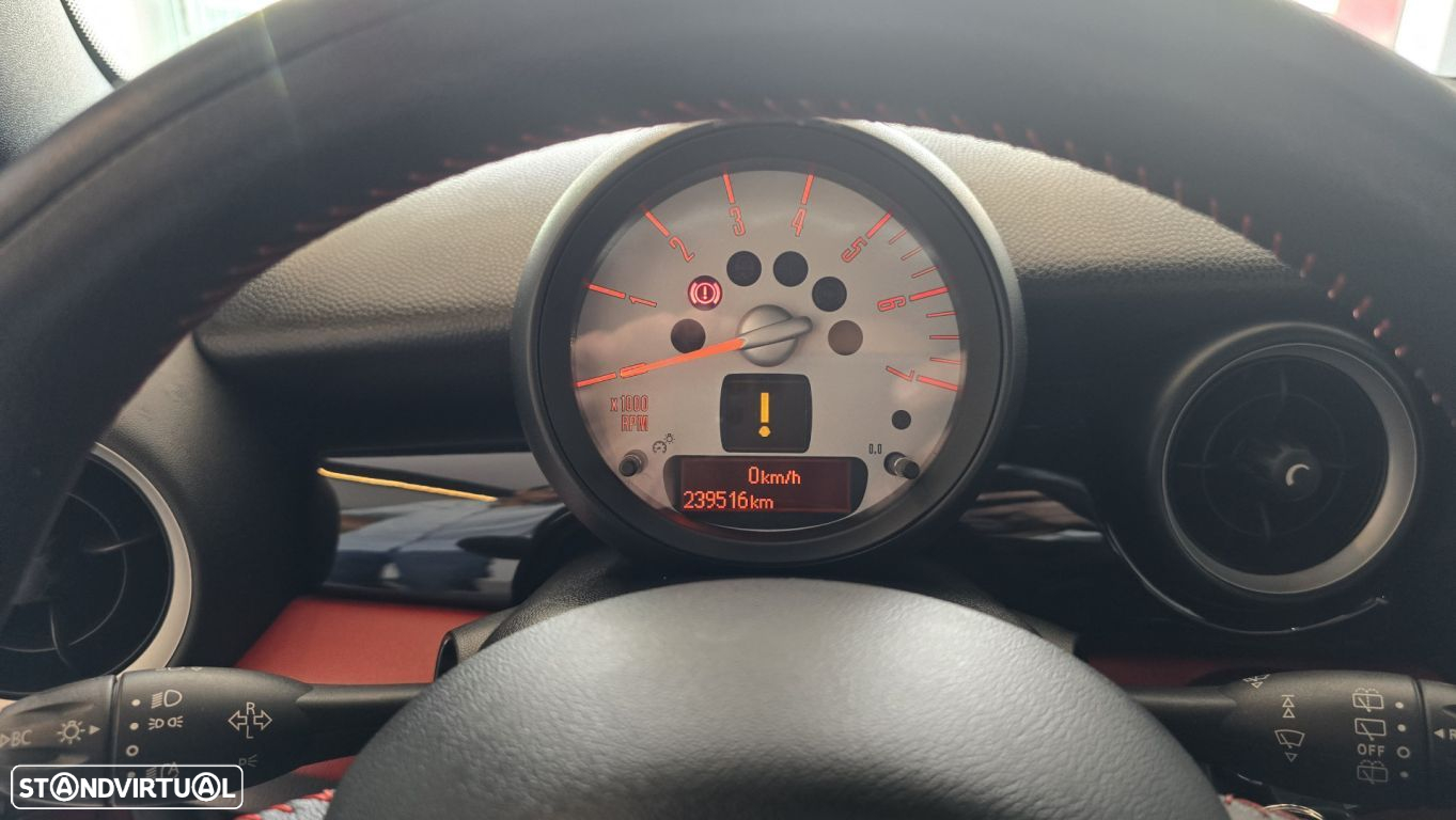 MINI 3 Portas Cooper D - 45