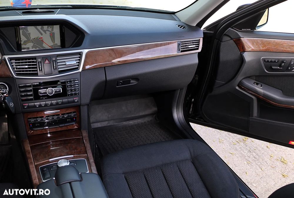 Mercedes-Benz E 250 CDI 4MATIC 7G-TRONIC Elegance - 21