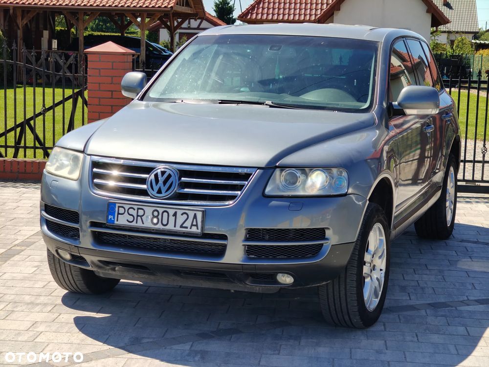 Volkswagen Touareg - 1