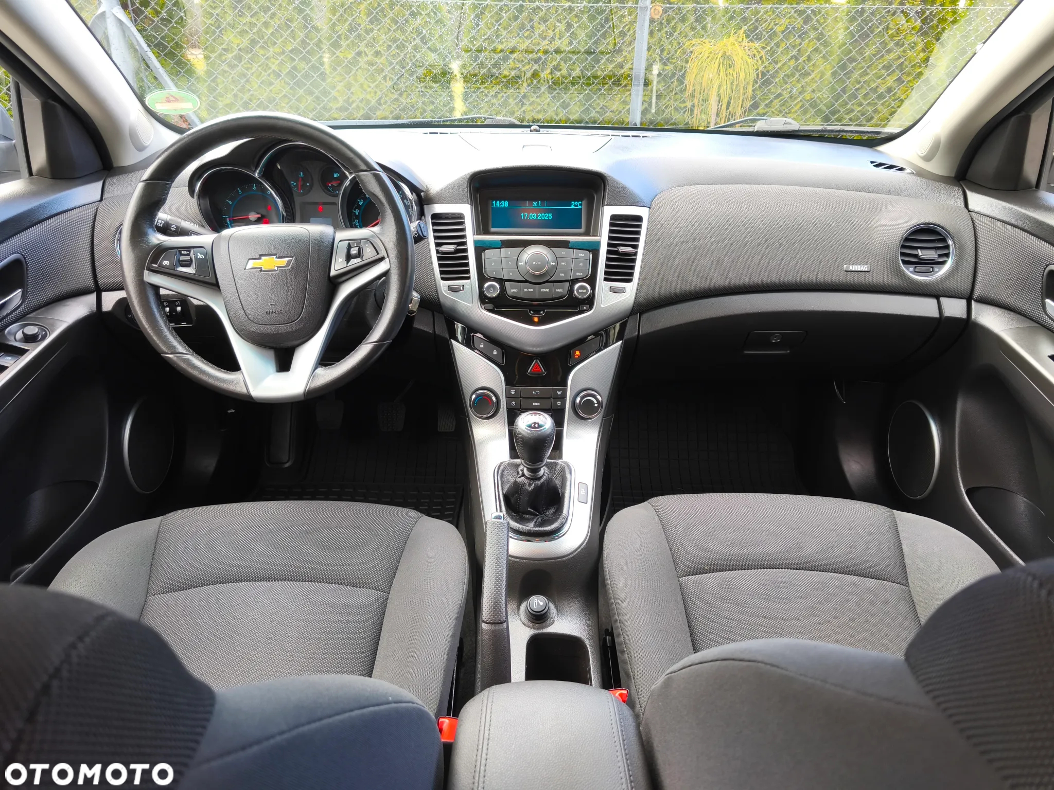Chevrolet Cruze 1.8 LTZ+ - 15