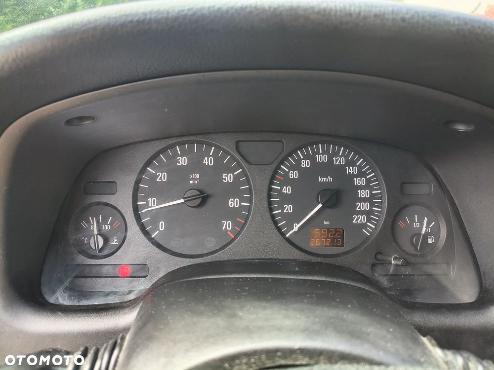 Opel Astra - 11