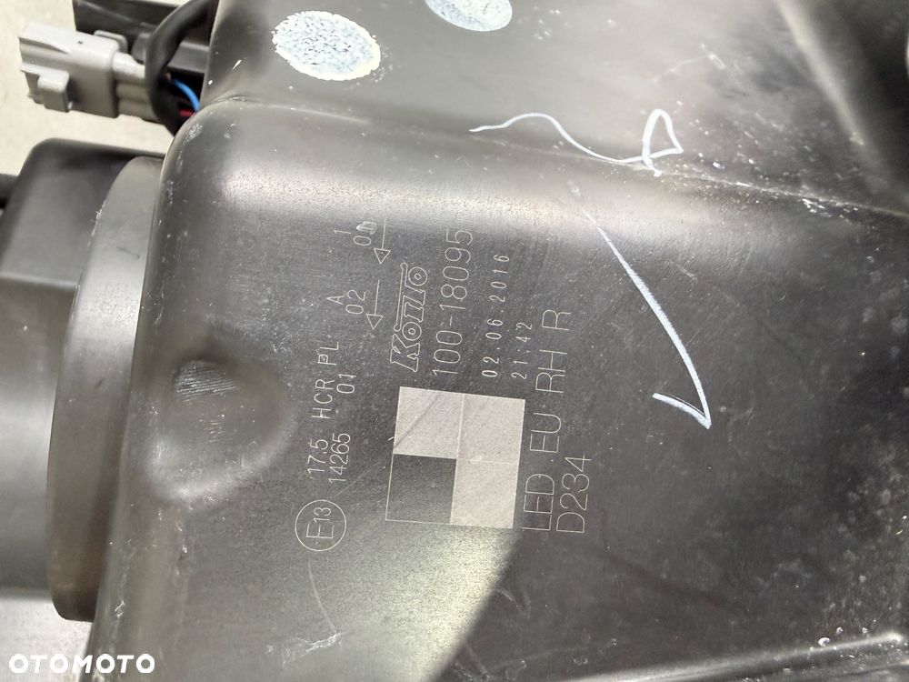 Reflektor Przód strona prawa Suzuki Vitara III 3 FULL LED 10018095 - 3
