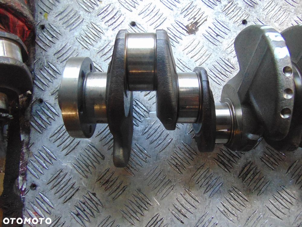 Wał korbowy audi a4 b8 t6 2,0 TDI 38AA - 3