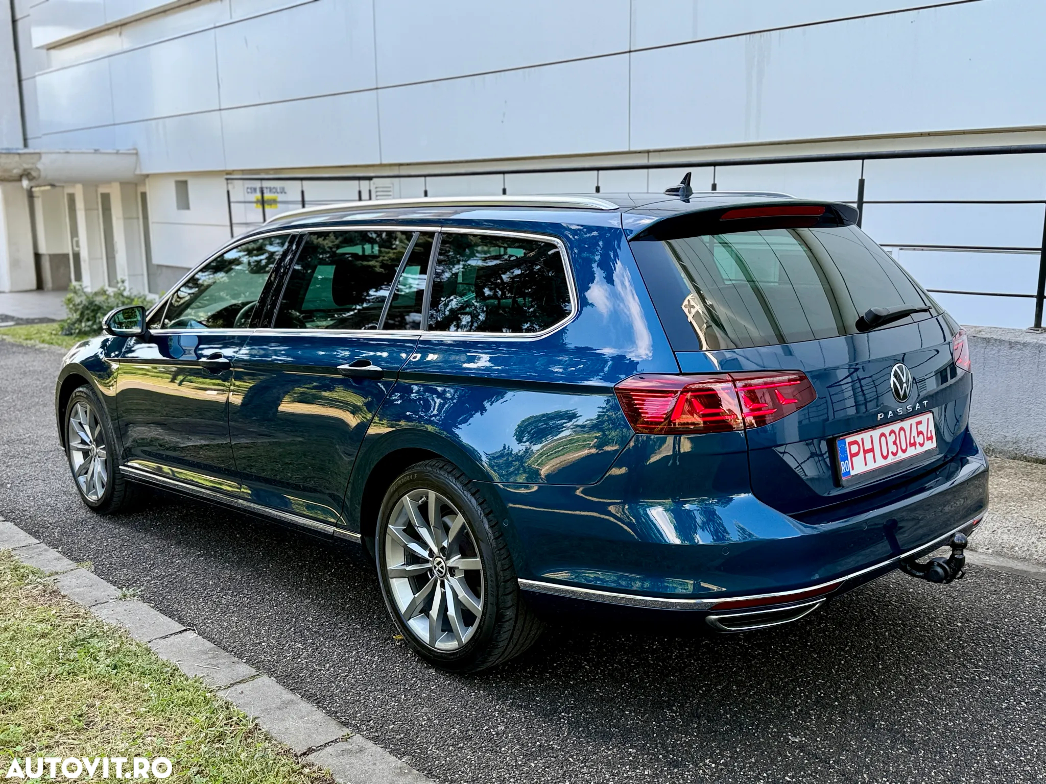 Volkswagen Passat Variant 2.0 TDI SCR DSG Highline - 5