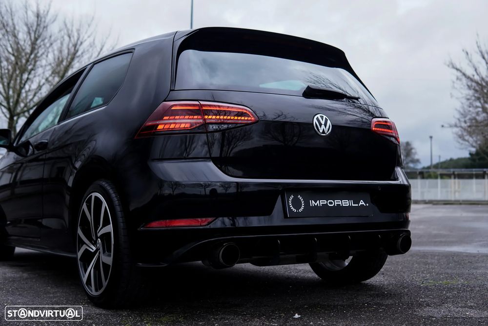 VW Golf 1.6 TDI R-Line DSG - 17