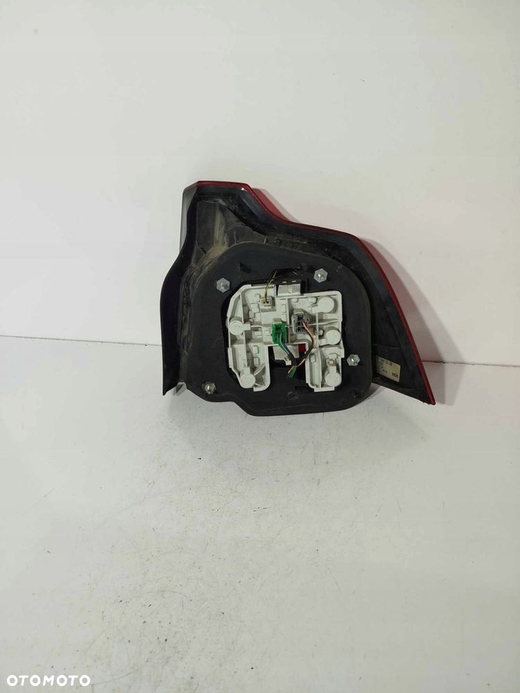 LAMPA LEWA TYLNA VOLVO S40 II LIFT 30744538 - 2