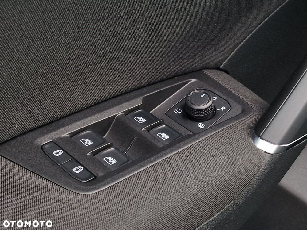Volkswagen Touran 2.0 TDI BMT Comfortline DSG - 26