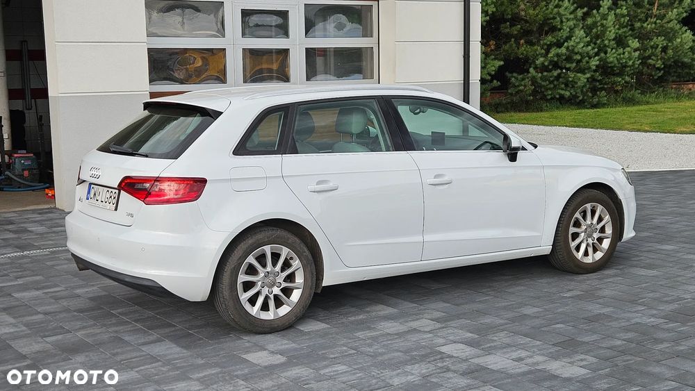 Audi A3 Sportback - 14