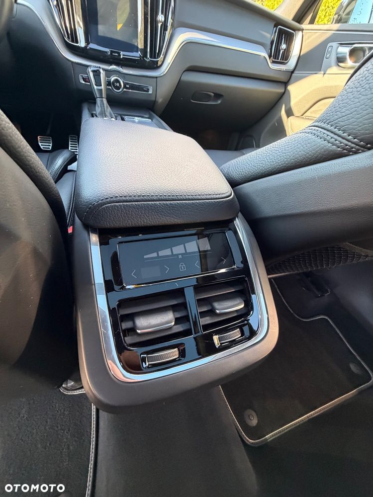 Volvo XC 60 D3 R-Design - 21