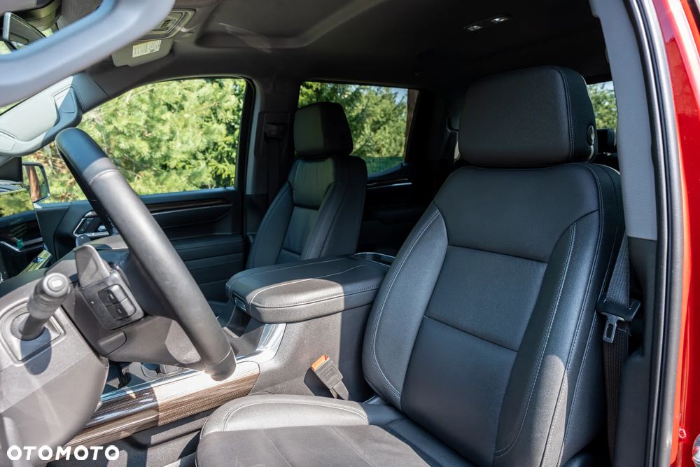 Chevrolet Silverado - 22