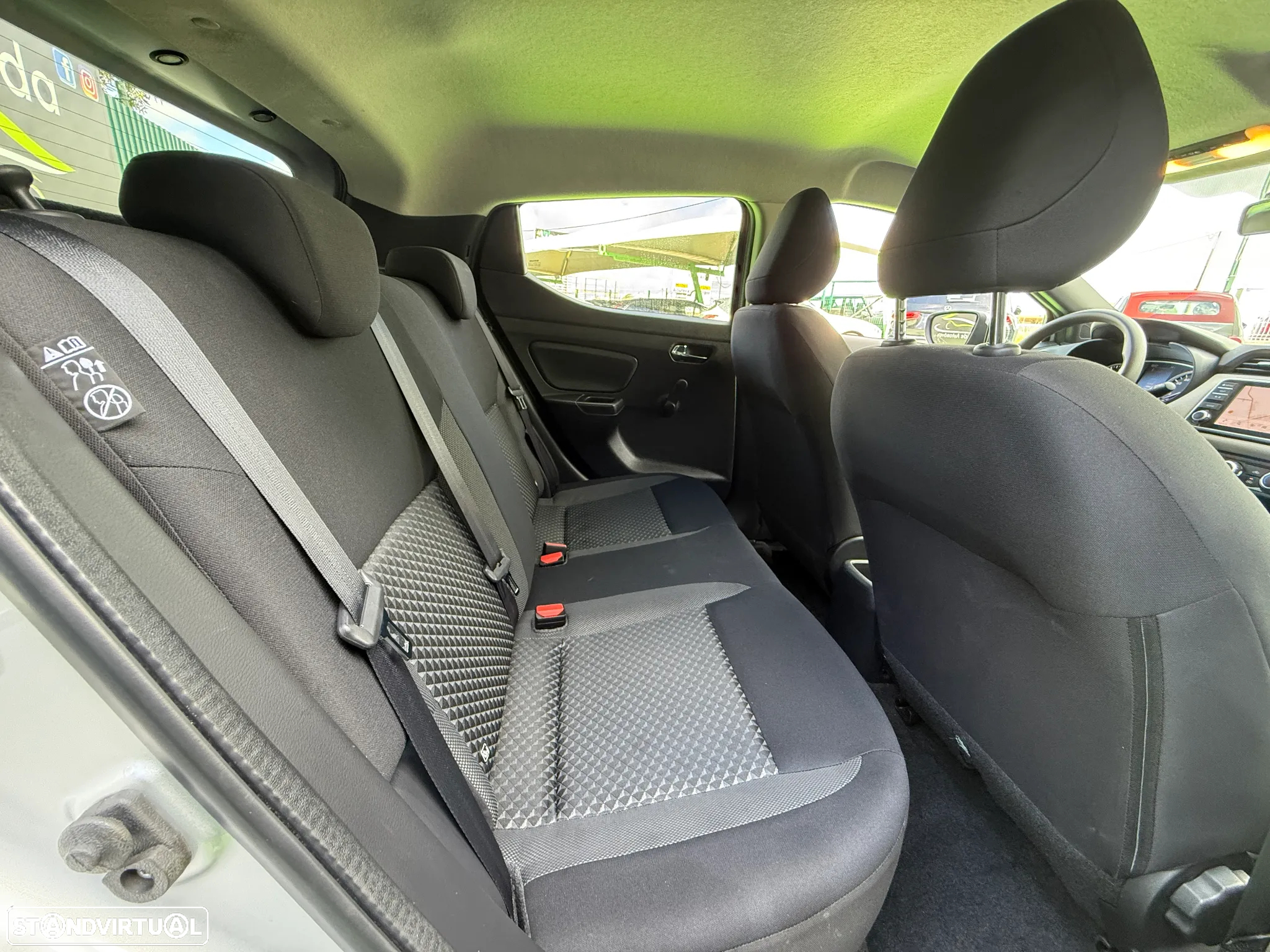 Nissan Micra 1.0 IG-T Acenta - 28