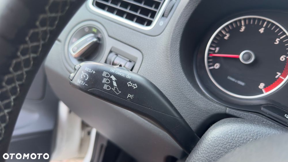 Volkswagen Polo - 13