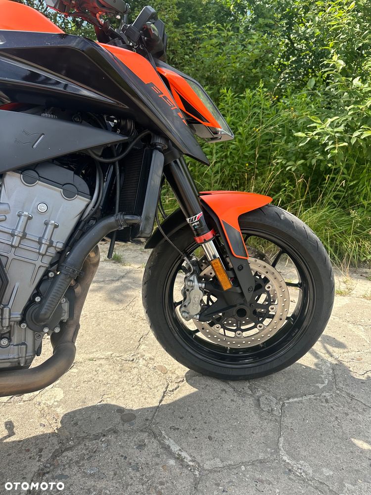 KTM DUKE 890 - 8