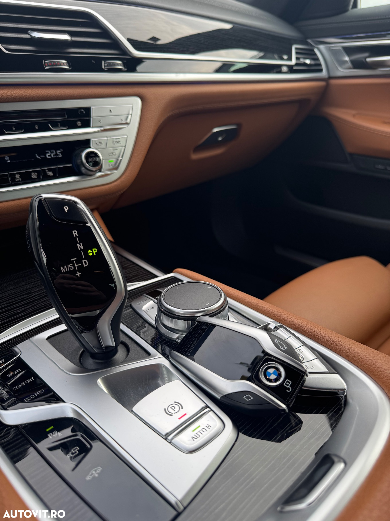 BMW Seria 7 740i - 15
