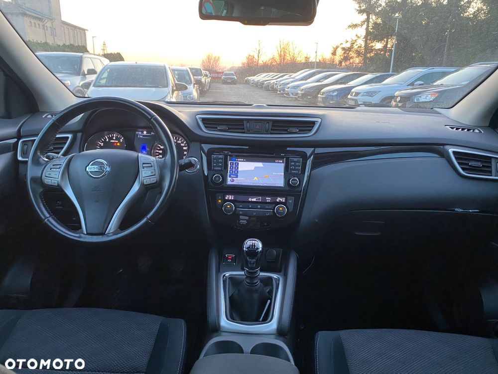 Nissan Qashqai 1.6 DIG-T N-Connecta - 30