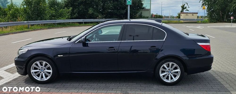BMW Seria 5 525d - 8