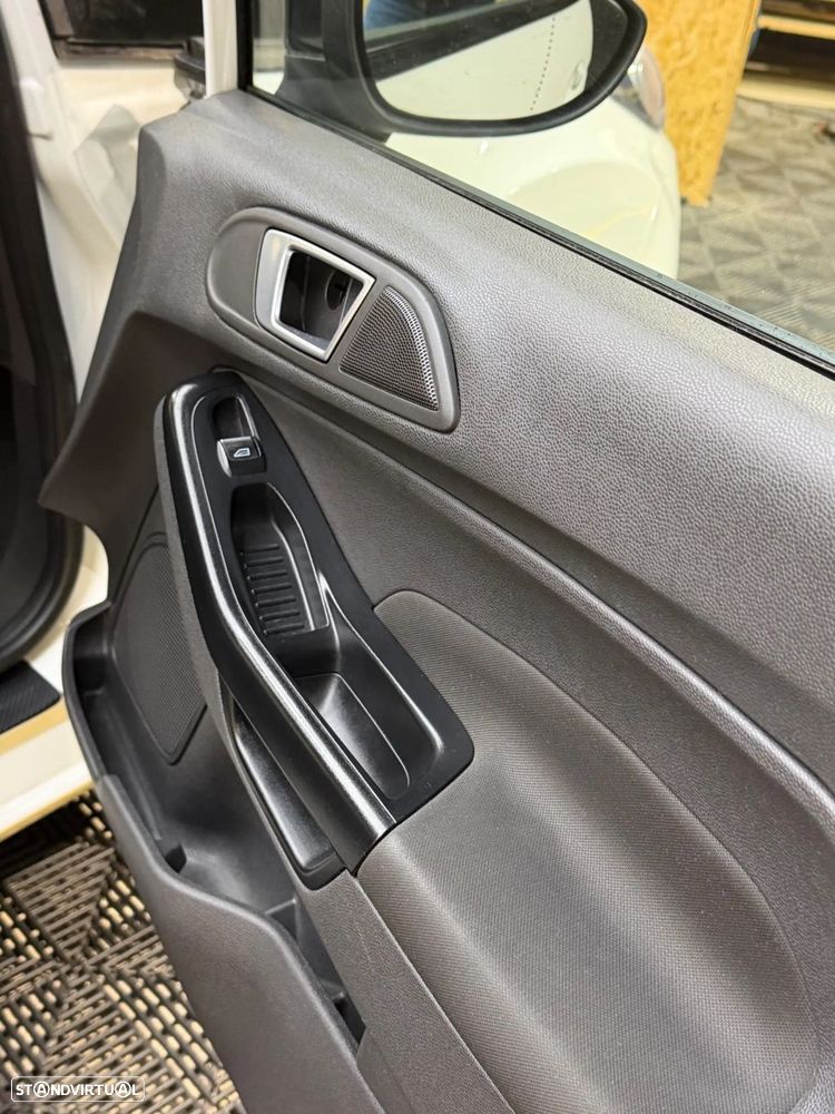 Ford Fiesta 1.5 TDCi Trend - 9