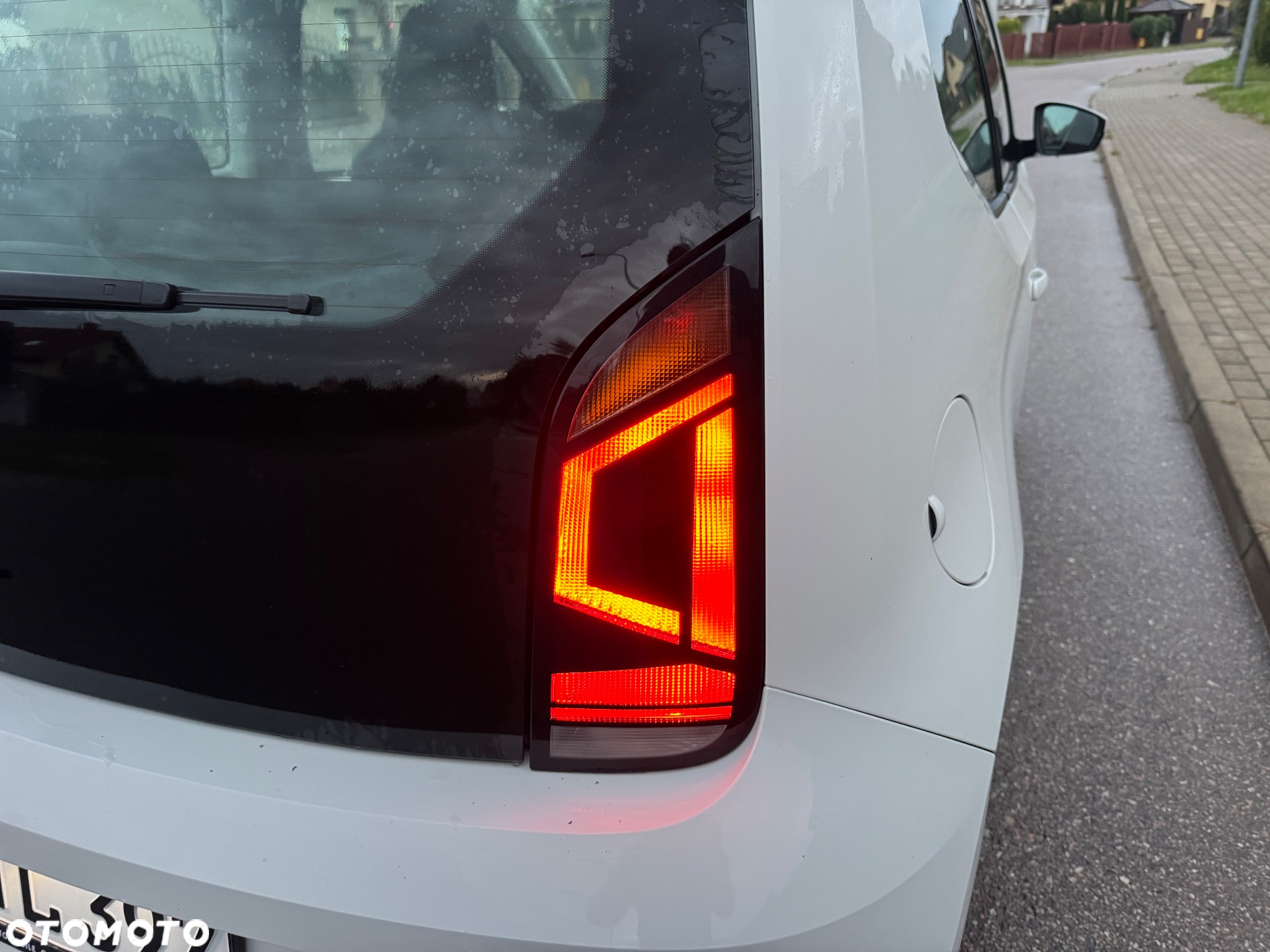 Volkswagen up! 1.0 move - 12