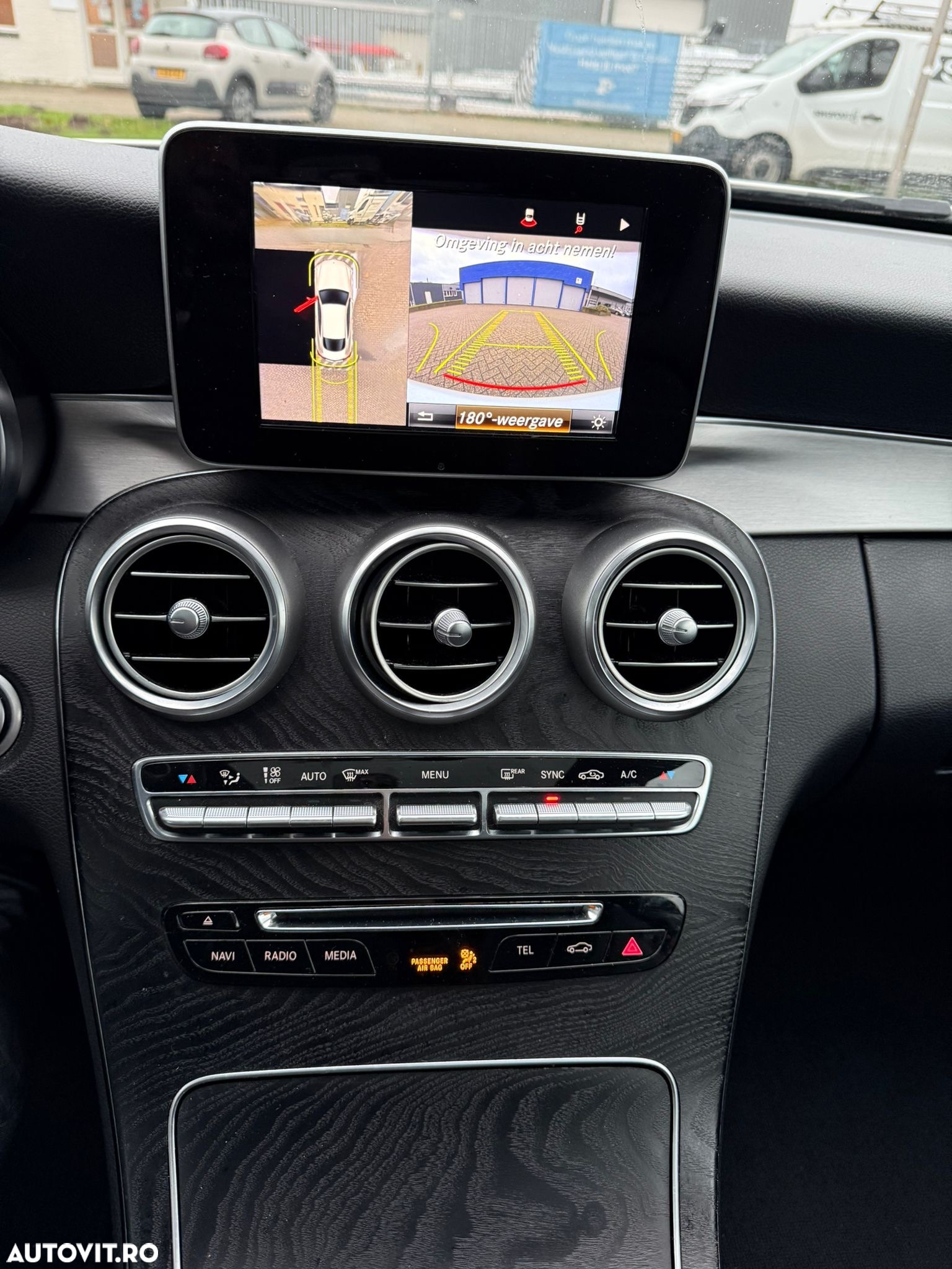 Mercedes-Benz C 200 Coupe 4Matic 9G-TRONIC AMG Line - 11