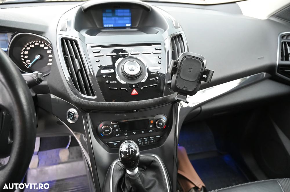 FORD Kuga 2015 — imagine 13