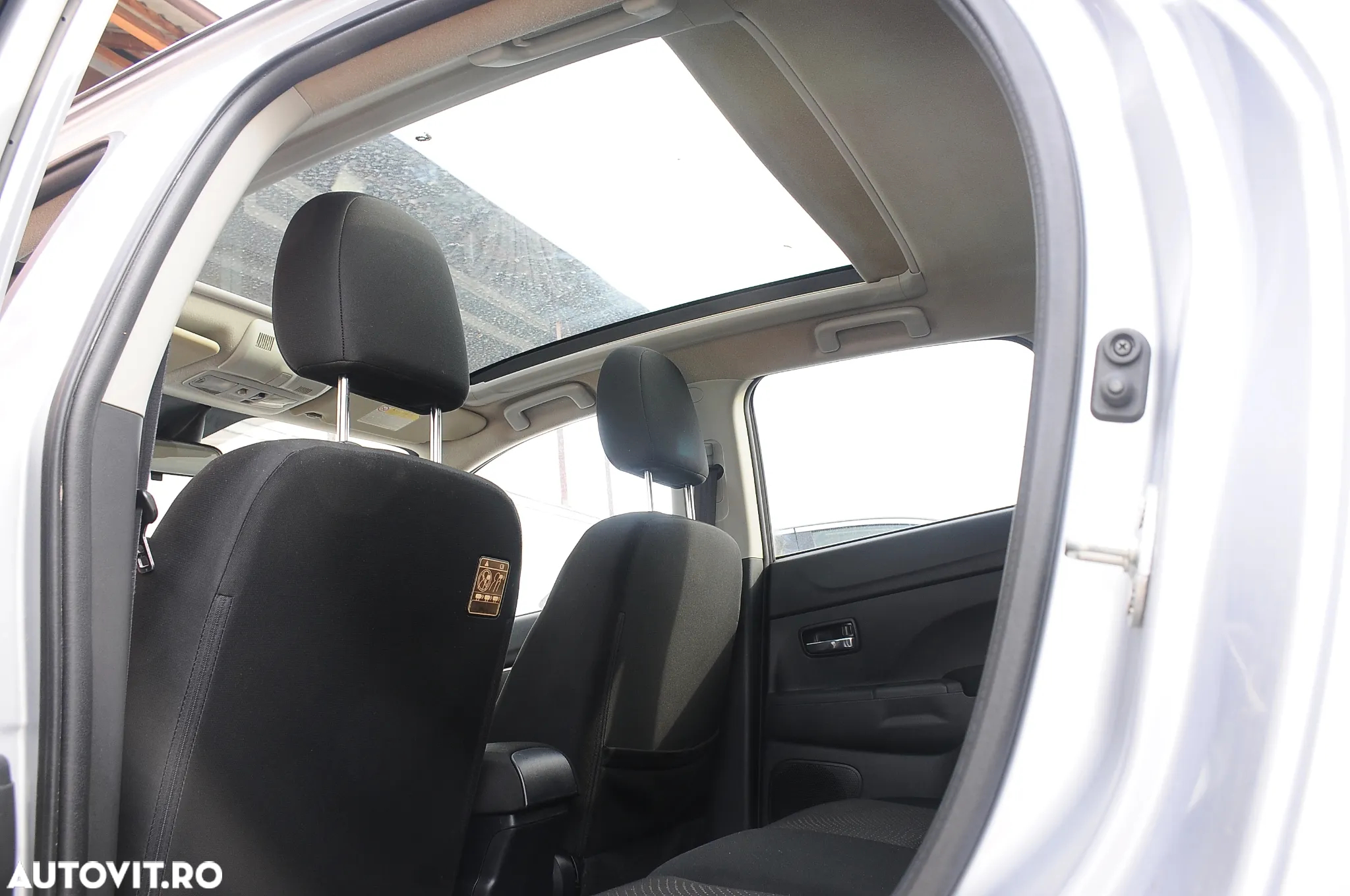 Mitsubishi ASX 1.8 DI-D 2WD Inform - 8