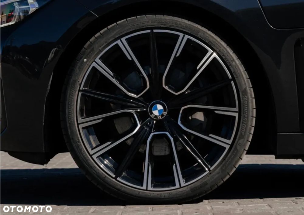BMW Seria 7 745e sport - 4