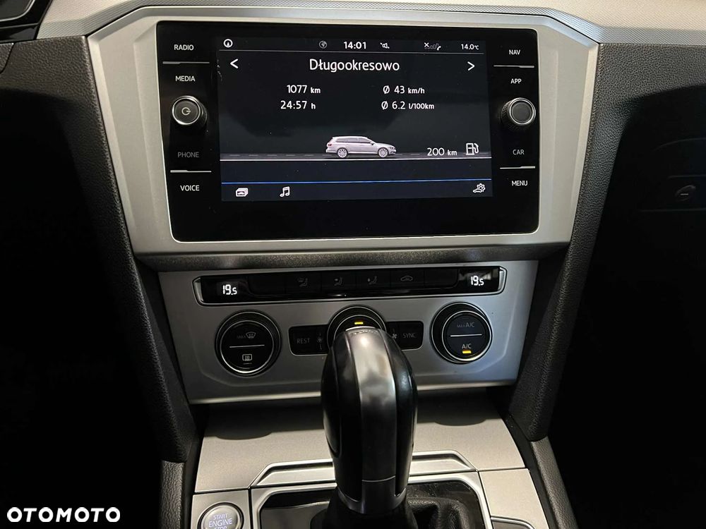 Volkswagen Passat 2.0 TDI BMT Comfortline DSG - 26