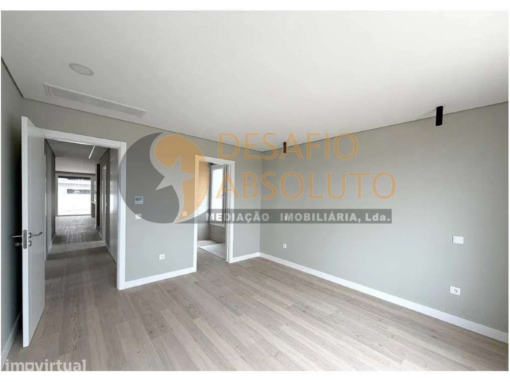 Moradia Isolada T3 c/ Piscina e Garagem. Brejos de Azeitão - Grande imagem: 2/26