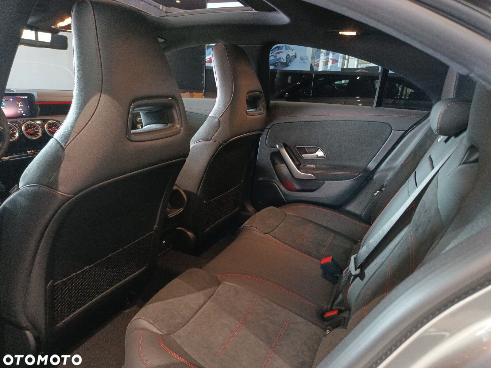 Mercedes-Benz CLA - 24