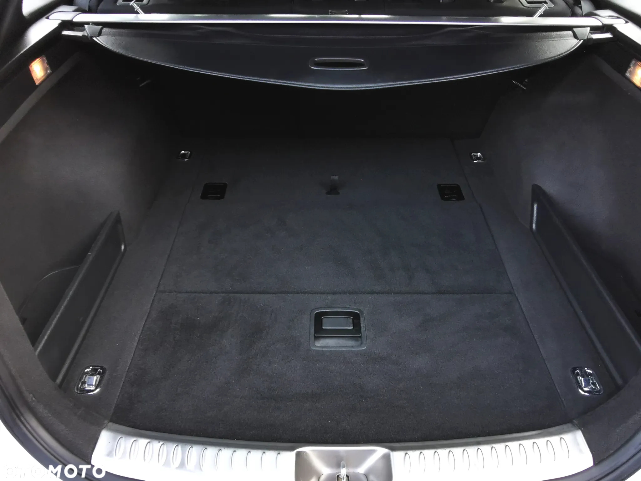 Hyundai i40 Kombi blue 1.6 Family - 30