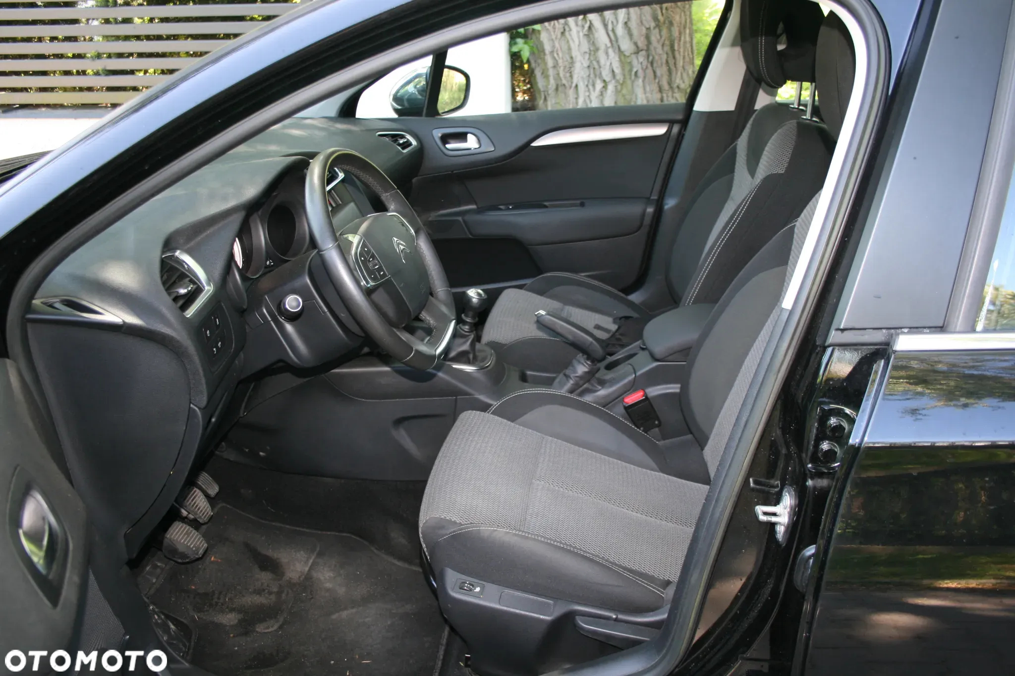 Citroën C4 1.2 e-THP Exclusive - 12