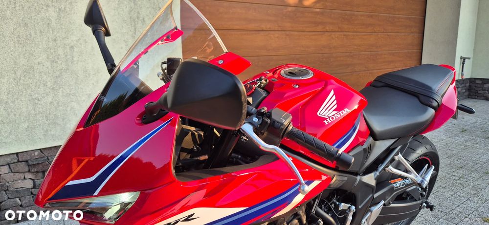 Honda CBR - 16