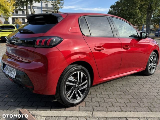 Peugeot 208 - 5