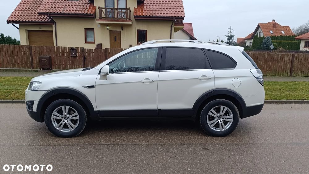 Chevrolet Captiva 2.2 D LT+ - 4