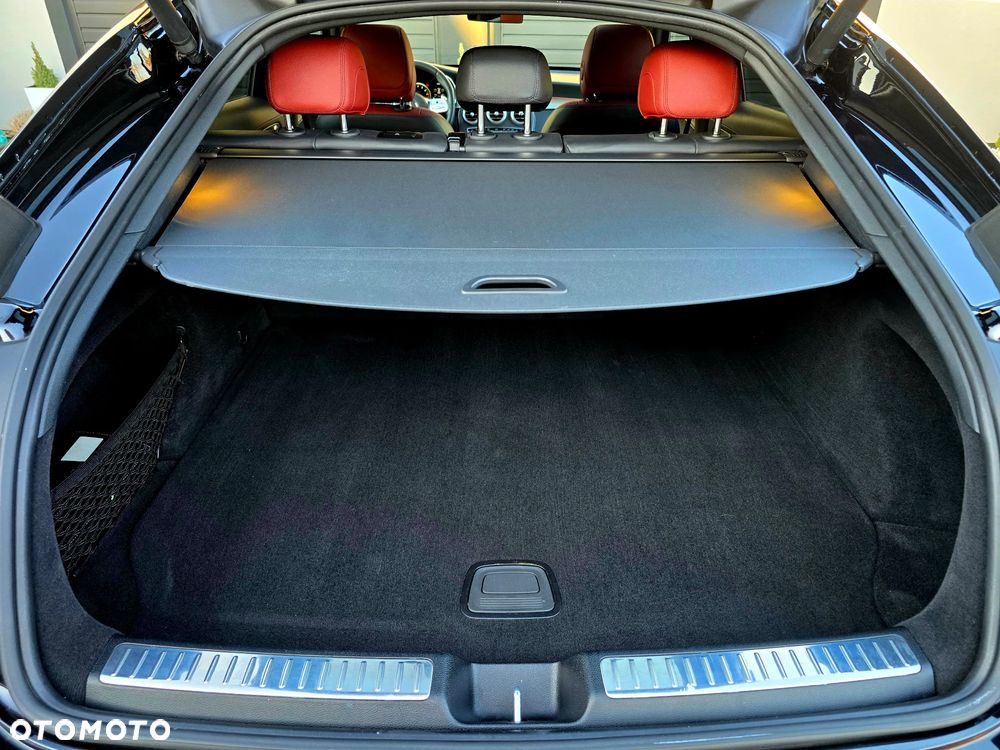 Mercedes-Benz GLC - 28